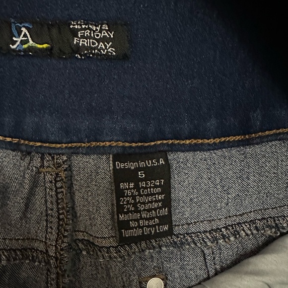 Always Friday Dark Blue Jean Shorts - Size Juniors 5 - Picture 5 of 5